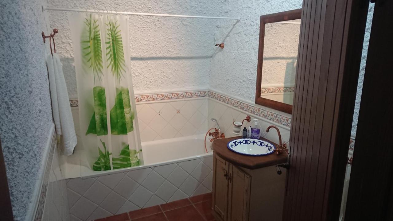 Apartamentos Rurales Mirador Del Negratin Cuevas del Campo 외부 사진